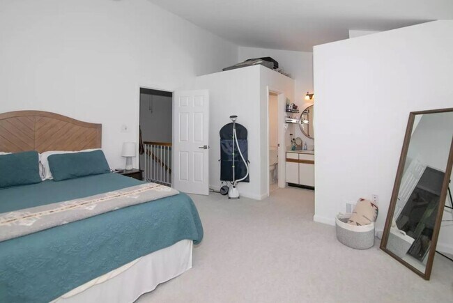 Foto del edificio - 15798 Widewater Dr