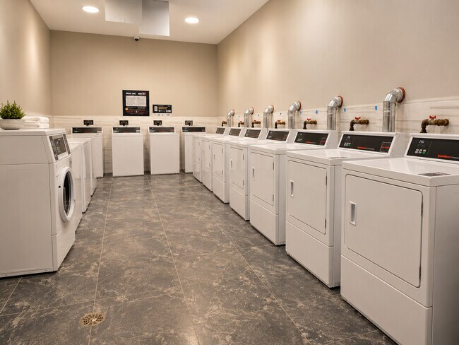 Foto del edificio - 120 E 144th St
