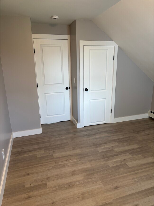 Foto del edificio - 82 Lyon Ave