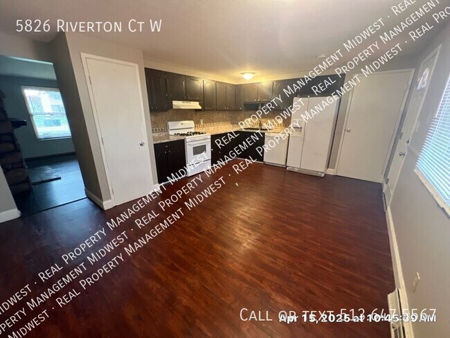 Foto del edificio - 5826 Riverton Ct W