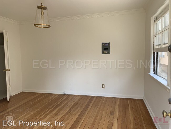 Foto del edificio - 1417 N Laurel Ave