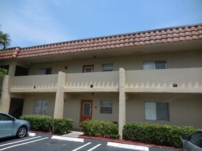 Building Photo - 829 Camino Rd