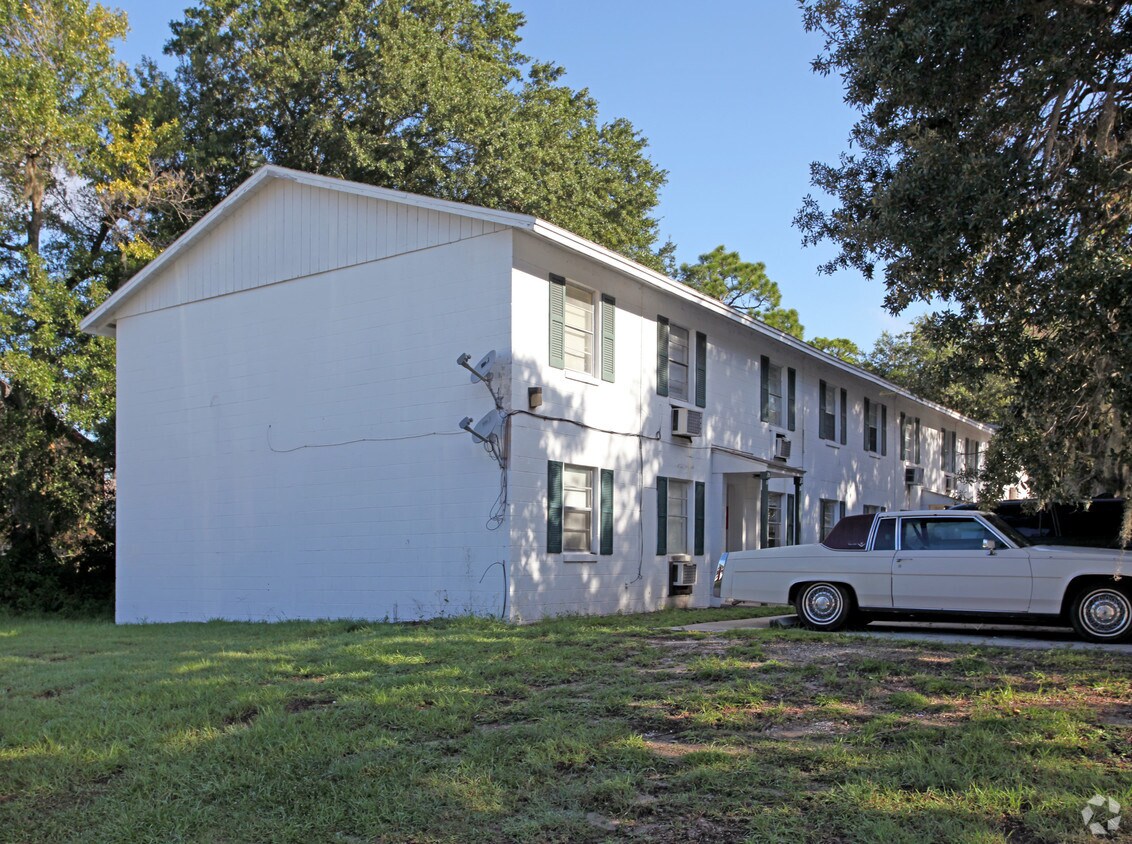 Oak Tree Court Apartments Orlando FL 32826 Apartments com Oak Tree Court Apartments Orlando FL 32826 Apartments com