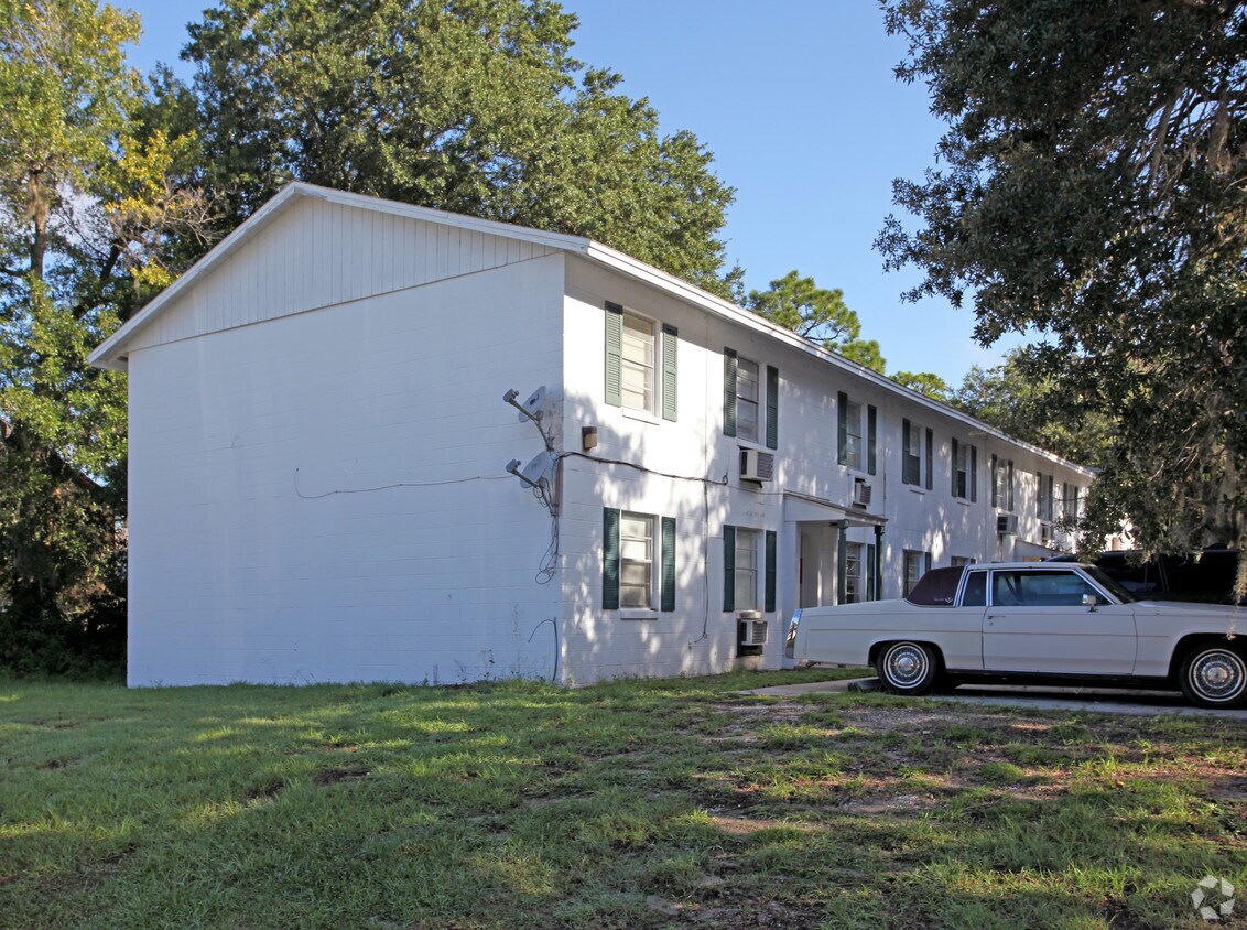 Oak Tree Court Apartments Apartments in Orlando FL Apartments com