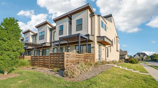 Foto principal - 3661 Rosemont Dr