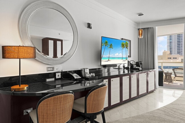 Building Photo - 4391 Collins Ave