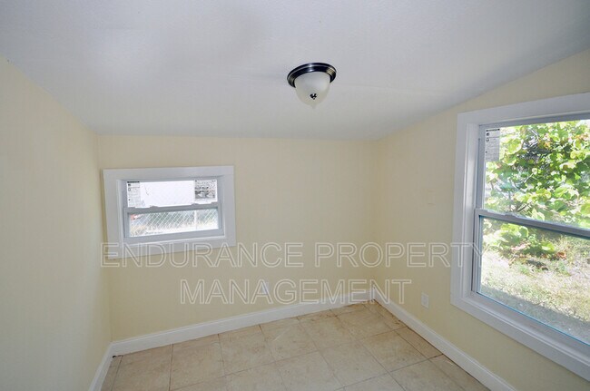 Foto del edificio - 140 W 15th St