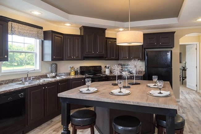 Building Photo - Hamburg Hills & Coventry Woods/AJR Home Sales