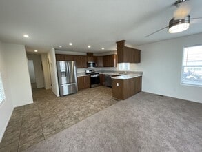 Building Photo - 10701 N 99th Ave
