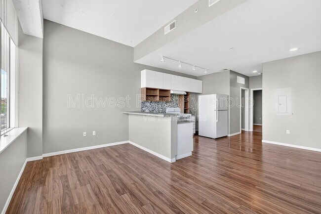 Foto del edificio - 4100 Lindell Blvd