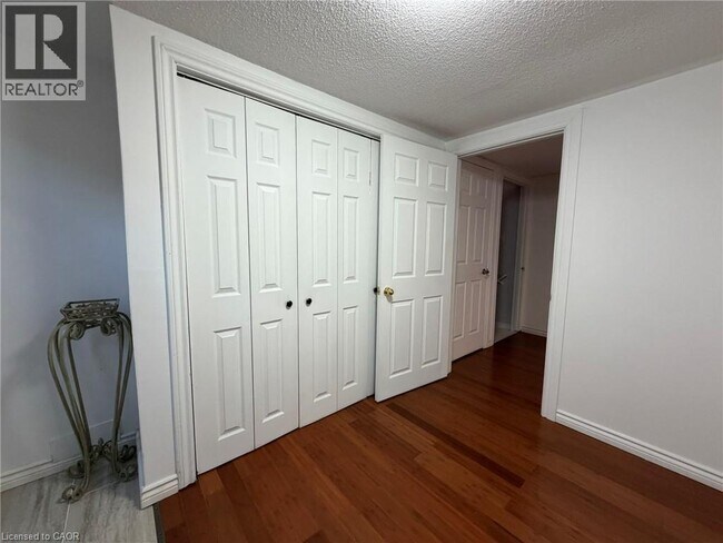Building Photo - 84 Juniper Dr