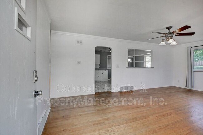 Building Photo - 6610 Depew Ct