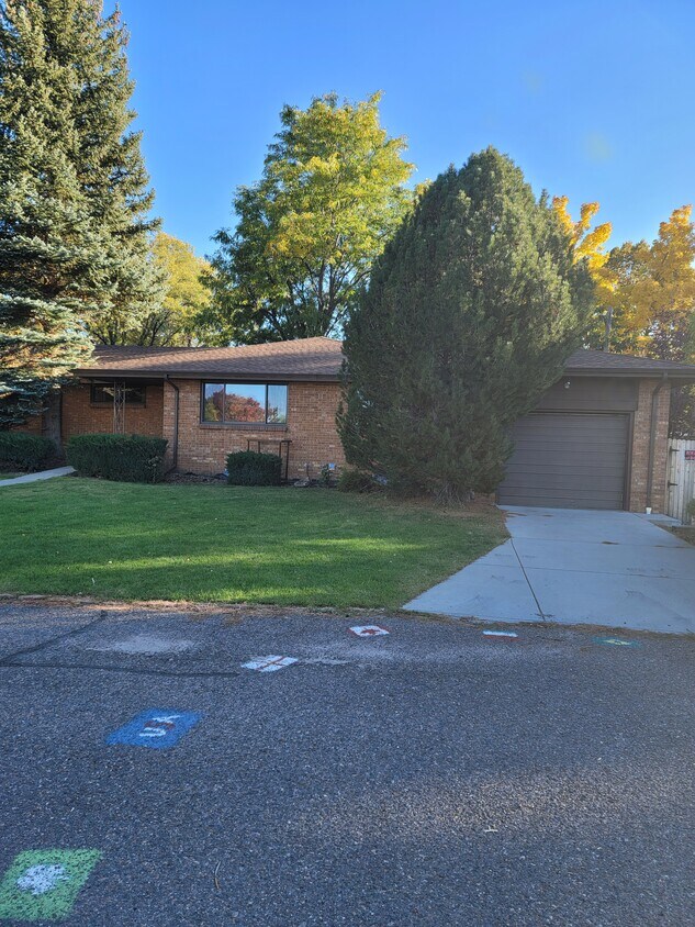 Primary Photo - 8140 W 33rd Ave