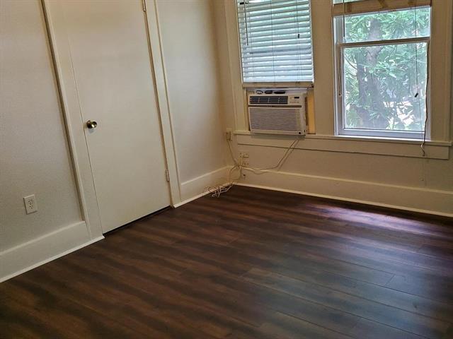 Building Photo - 304 Fulton St