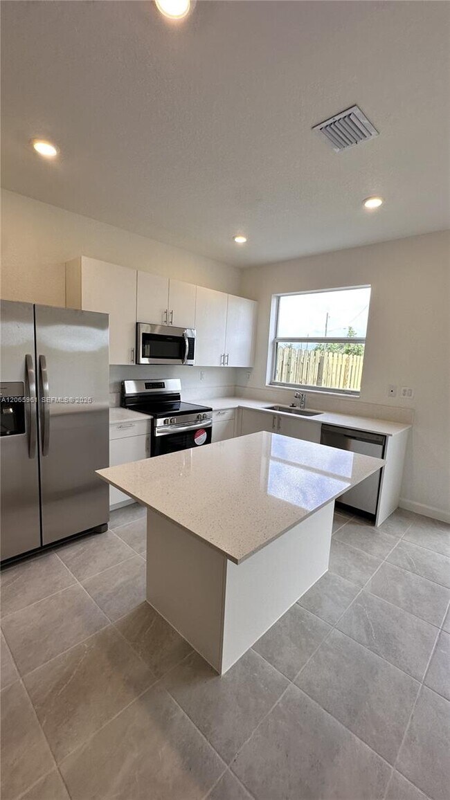 Foto del edificio - 29261 SW 162nd Ct