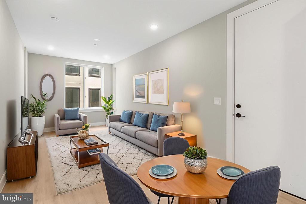 Foto principal - 1144 Frankford Ave