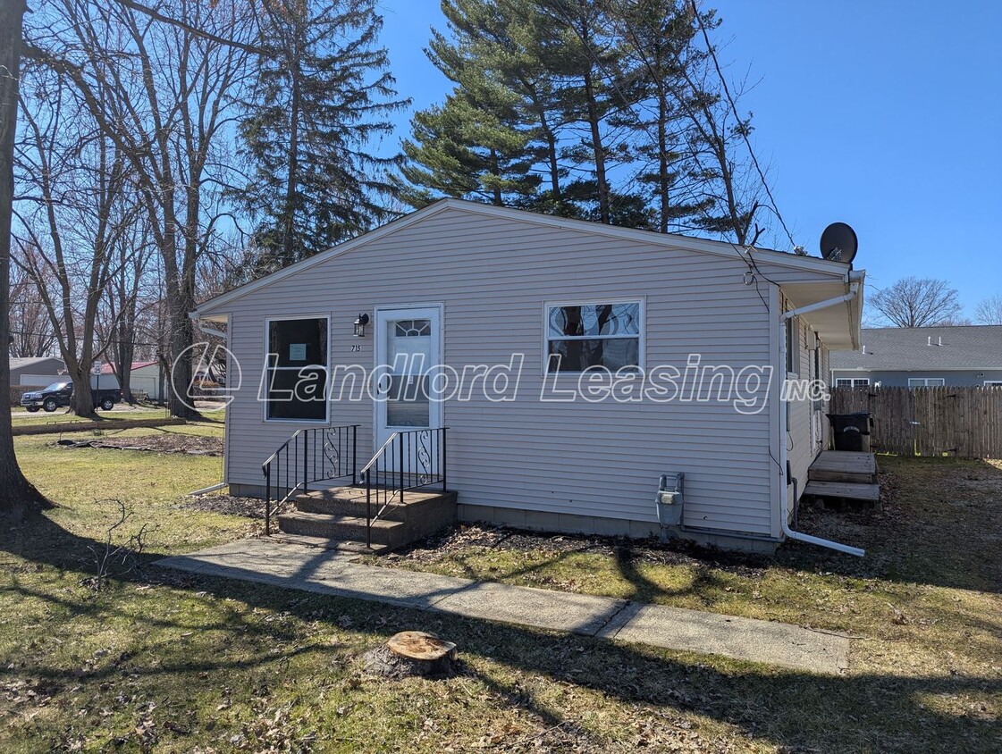 Primary Photo - Updated Ranch Home on a Corner Lot