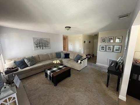 Building Photo - 3880 Cottontail Way