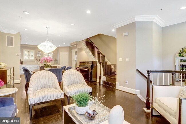 Foto del edificio - 422 Pendleton St