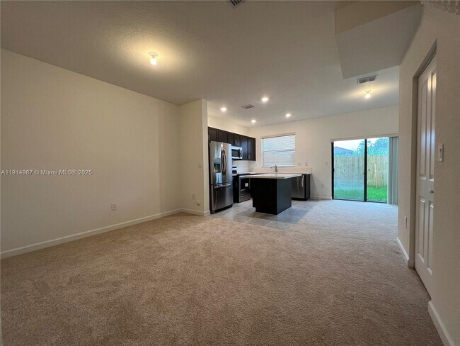 Foto del edificio - 18110 SW 148th Rd