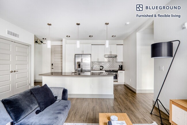 Foto del edificio - 65 107th Ave SE