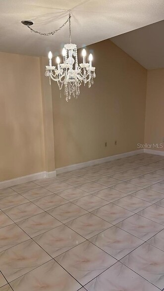 Building Photo - 5086 Ernst Ct