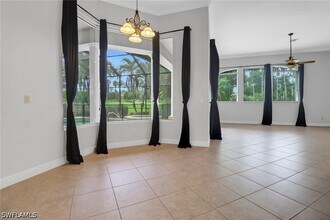 Building Photo - 11128 Sierra Palm Ct