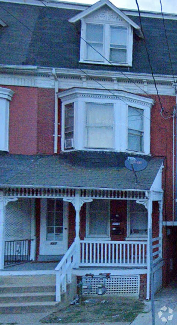Building Photo - 427 E Prospect St