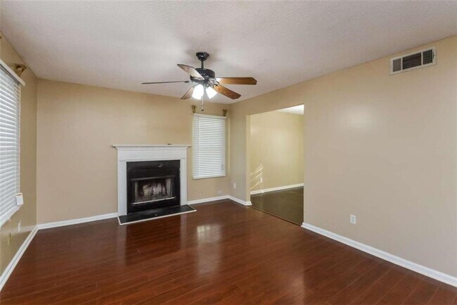 Building Photo - 115 Scruggs Ct NE