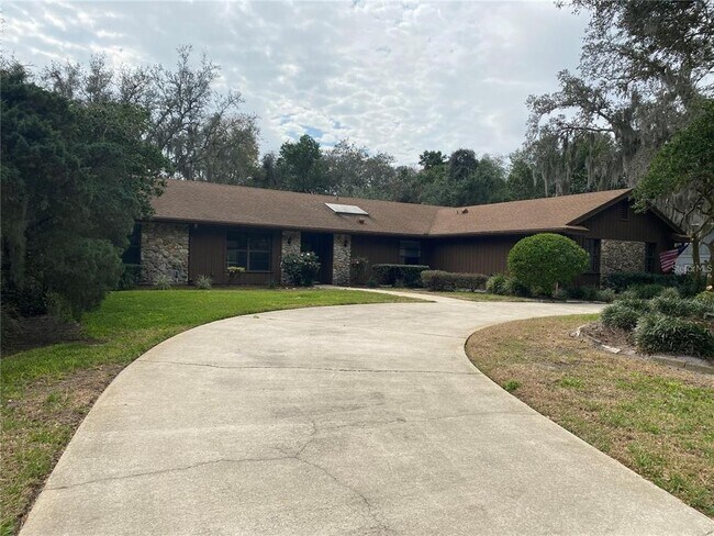 Foto del edificio - 1207 Winter Springs Blvd