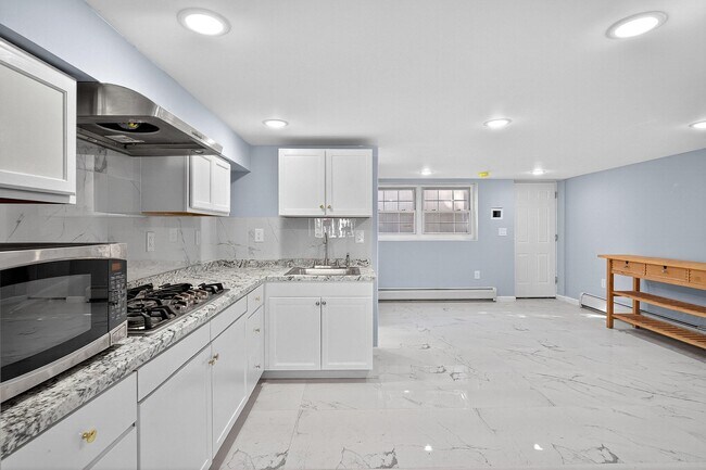 Foto del edificio - 43 Sycamore Rd