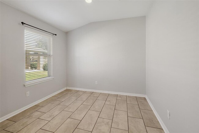 Building Photo - 207 Legends of Hutto Tr