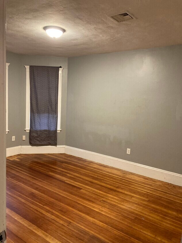 Foto principal - 98 Topliff St