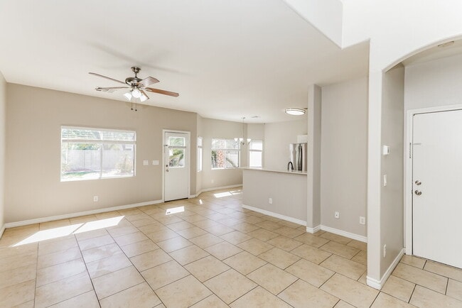 Foto del edificio - 5830 Gentleslope St