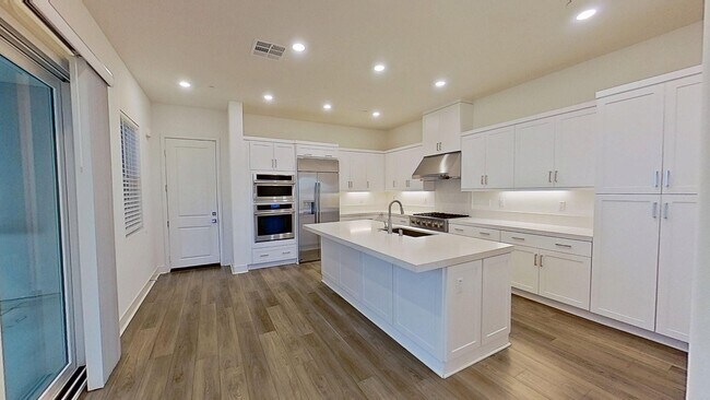 Foto del edificio - 378 Baluster