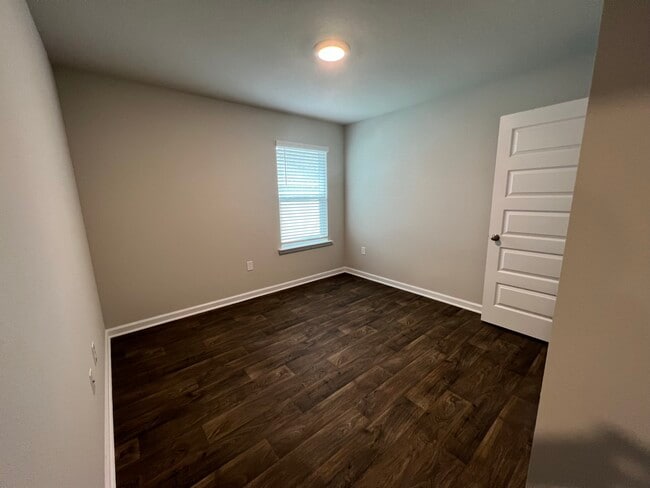 Building Photo - 10681 Northern Dancer Ct