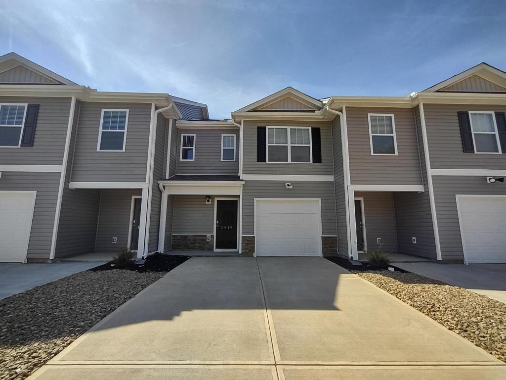 1419 North Cardiff Trail Townhouse for Rent in Spartanburg, SC