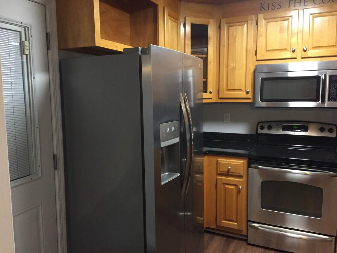 Primary Photo - 4164 Baxter Ridge Dr