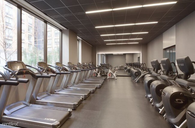 Foto del edificio - 550 W 45TH St