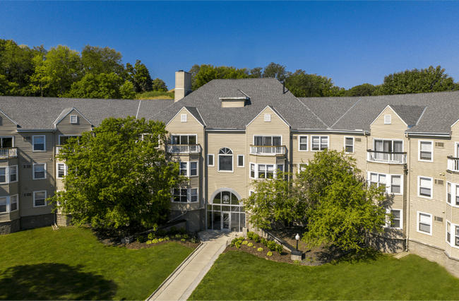 Building Photo - Claremont Apartments