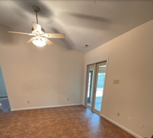 Building Photo - Nice 3 Bedroom, 2 Bath Home - 603 Independ...
