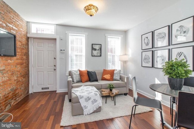 Building Photo - 1725 Webster St