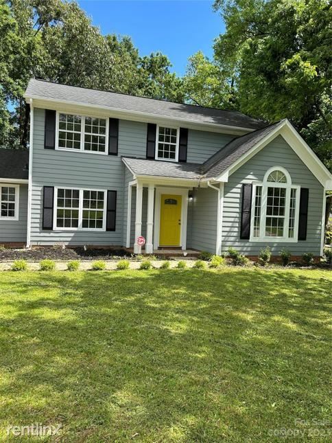 Primary Photo - 4 br, 2 bath House - 1520 R Pine Mountain ...