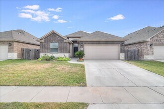 Building Photo - 8010 Calma St
