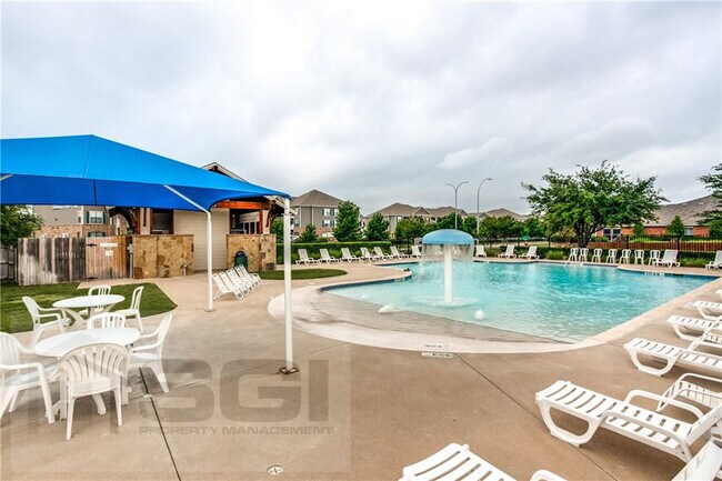 Foto del edificio - 10117 Sourwood Dr