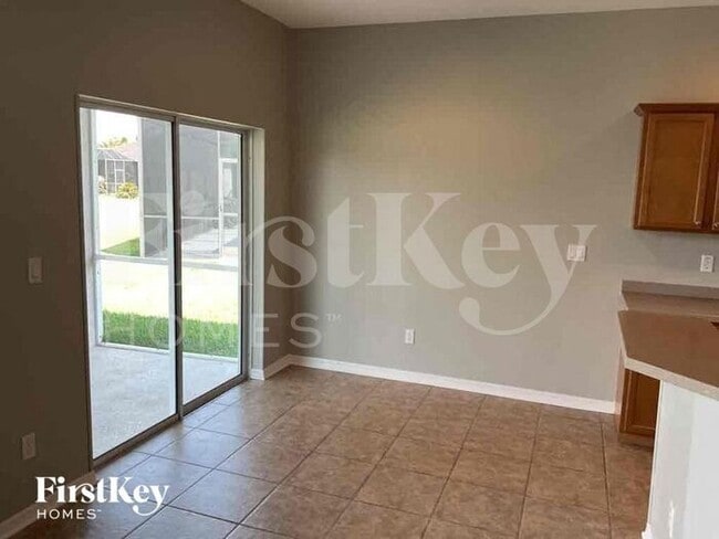 Foto del edificio - 7976 113th Ave Cir E