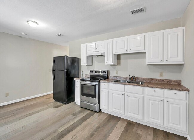 Foto del edificio - 2 bedroom In the heart of the city