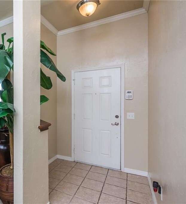 Building Photo - 11633 SW 11th St
