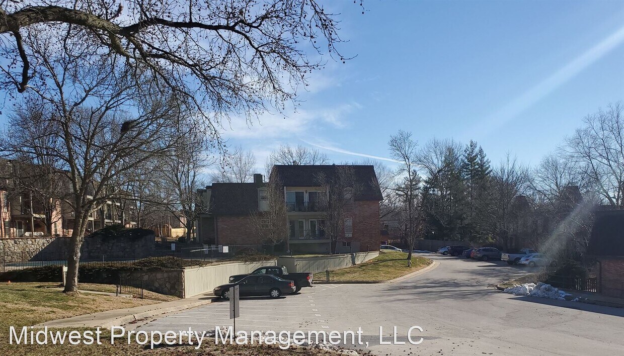 Foto principal - 804 S Fairview Rd