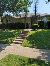 Building Photo - 1710 Straus Rd